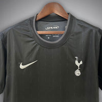 25/26 Tottenham Auswärts-Premium-Trikot