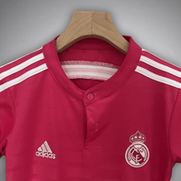 14/15 Real Madrid Auswärts Premium Kinder Trikot-Set