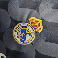 23/24 Real Madrid Auswärts Premium Kinder Kit