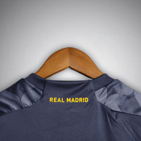 23/24 Real Madrid Auswärts Premium Kinder Kit