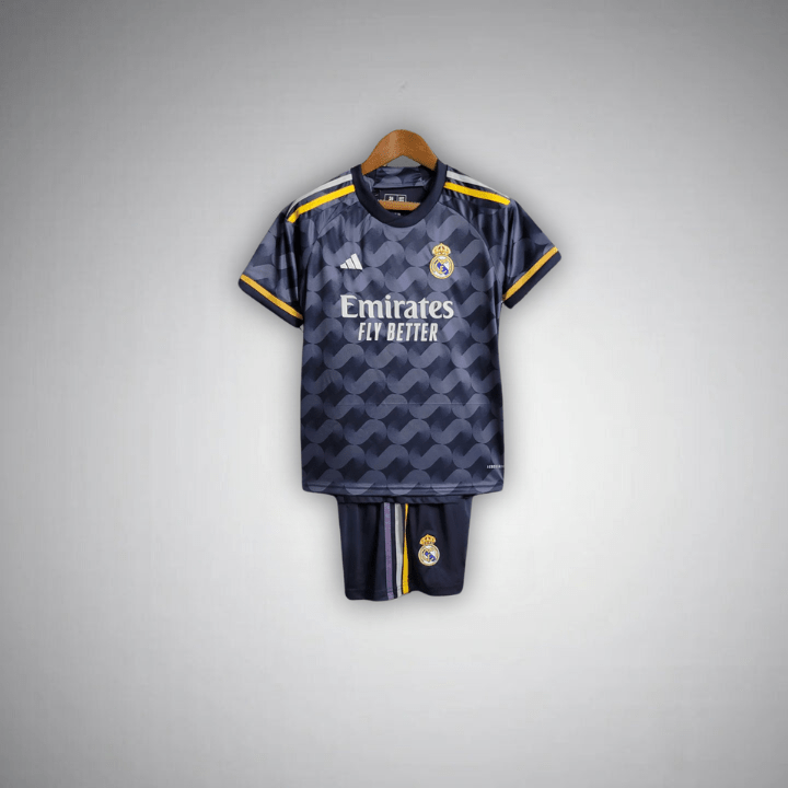 23/24 Real Madrid Auswärts Premium Kinder Kit