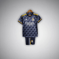 23/24 Real Madrid Auswärts Premium Kinder Kit