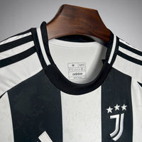 24/25 Juventus Heimtrikot
