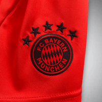 24/25 FC Bayern Home-Trikot-Set für Kinder