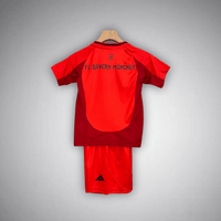 24/25 FC Bayern Home-Trikot-Set für Kinder