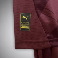 24/25 Manchester City Auswärts-Kit für Kinder