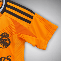 24/25 Real Madrid Auswärts-Trikot-Set für Kinder