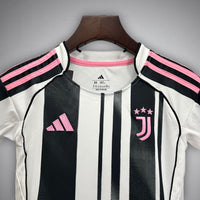 25/26 Juventus Heimtrikot-Set für Kinder