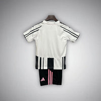 25/26 Juventus Heimtrikot-Set für Kinder