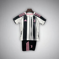 25/26 Juventus Heimtrikot-Set für Kinder