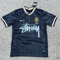 Stüssy x Brasilien „Desert Breeze“ Sondertrikot