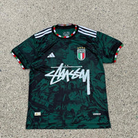 Stüssy x Italy „Azzuro Era“ Sondertrikot