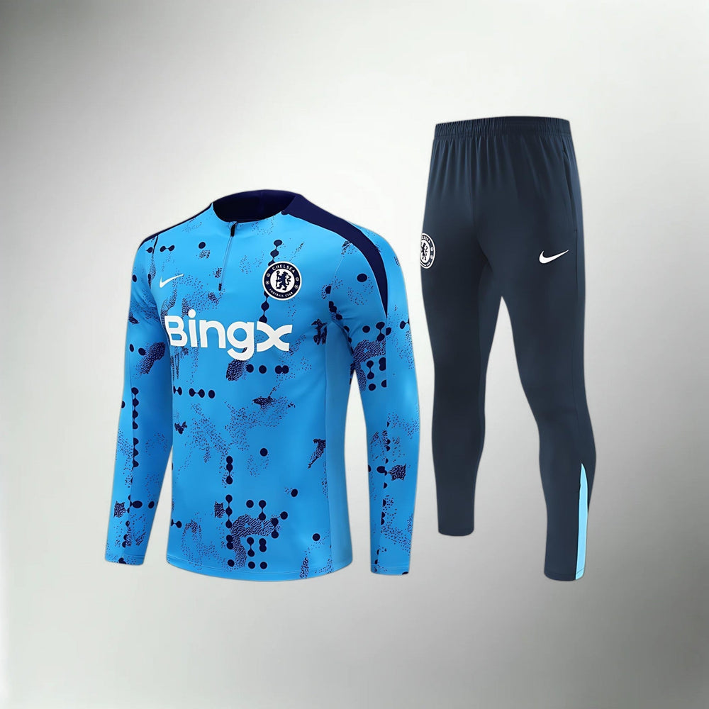 Chelsea Hellblauer Trainingsanzug