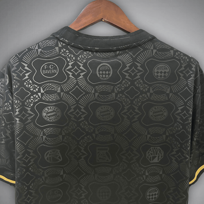 FC Bayern "Luxe Chrome" Premium Kit