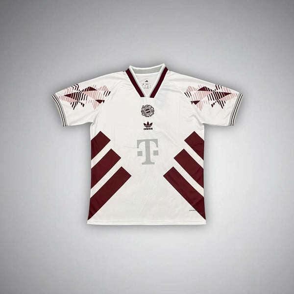 FC Bayern „Mia San Luxe“ Premium-Trikot
