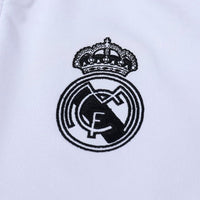 Real Madrid „Blanco Regal“ Premium Trainingsanzug