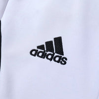 Real Madrid „Blanco Regal“ Premium Trainingsanzug