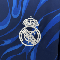 Real Madrid „Ruhige See“ Premium-Trikot