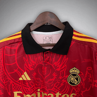 Real Madrid „Drache des Feuers“ Premium-Ausrüstung