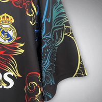 Real Madrid „Regenbogen Drache“ Premium-Trikot