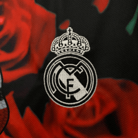 Real Madrid „Red Kingsnake“ Premium-Trikot