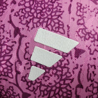 Real Madrid „Royal Damask“ Premium-Trikotsatz