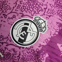 Real Madrid „Royal Damask“ Premium-Trikotsatz