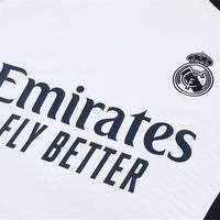 Real Madrid „Supercharged“ Premium-Trainingsanzug